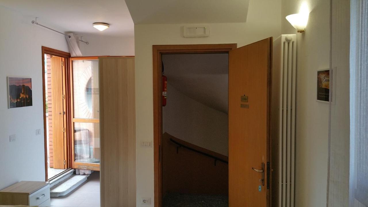 Ostello Casa Emmaus Maccagno Zewnętrze zdjęcie